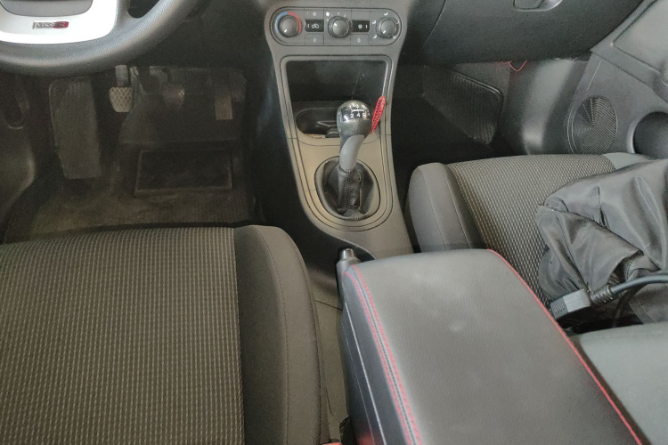 MG 3 2016 car image #21