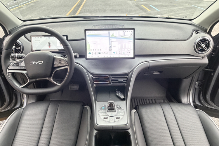 BYD Sea Lion 05 DM-i 2025 car image #21