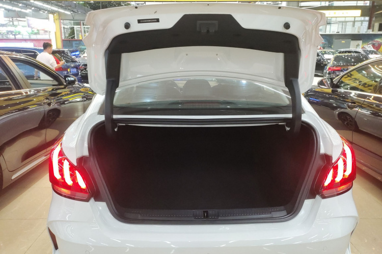 MG 5 2021 immagine di auto #21