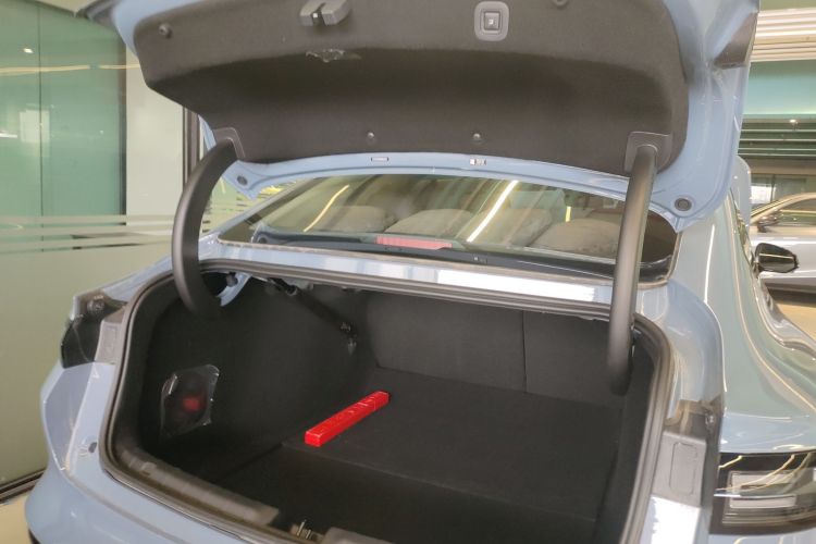 零跑汽车 零跑B01 2025 汽车图片 #21