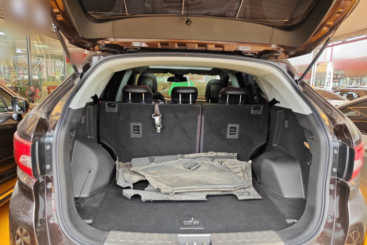 Soueast DX7 2017 car image #21