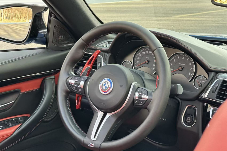 BMW M4 2018 car image #21