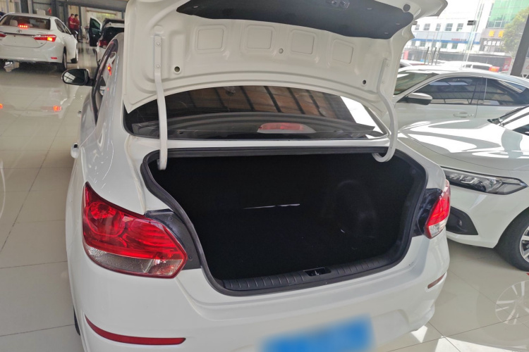 起亚 焕驰 2019 汽车图片 #21