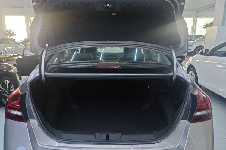 GEELY Emgrand 2022 car image #21