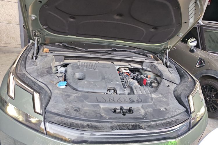 Lynk & Co 08 EM-P 2023 car image #21