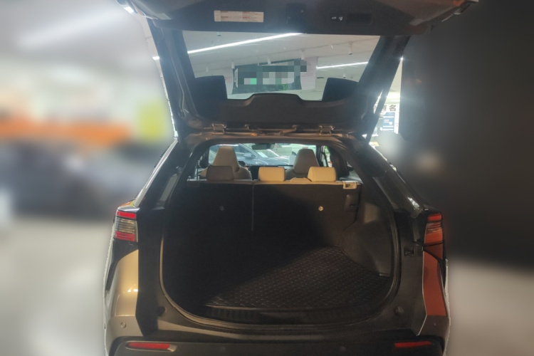 Toyota bZ4X 2022 immagine di auto #21