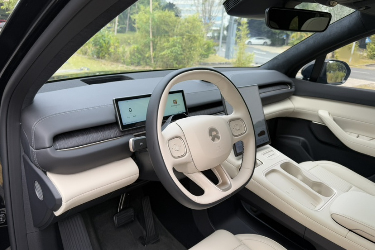 NIO ES6 2024 image de voiture #21