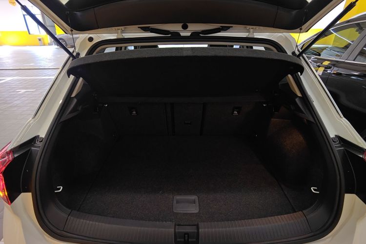 Volkswagen T-Roc 2020 car image #21