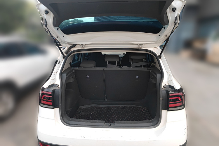 Volkswagen T-Cross 2022 car image #21