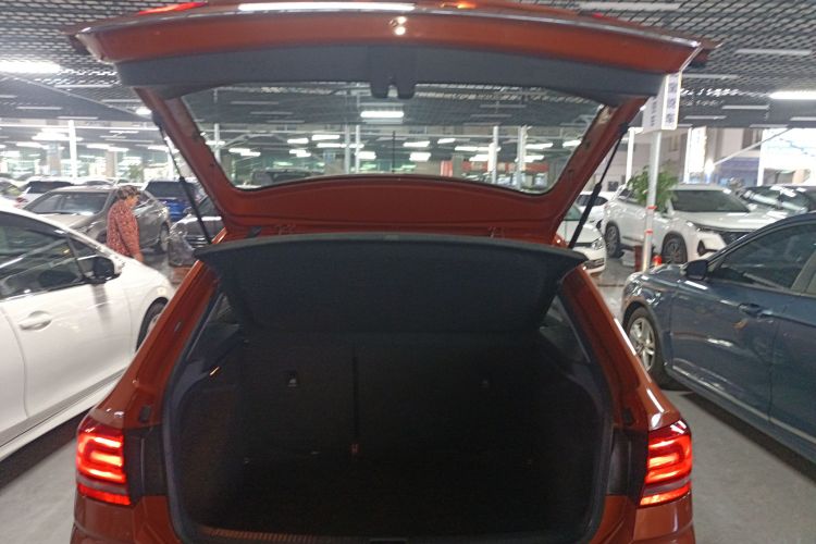 Santana 2016 #21 Santana 2016 car image #21