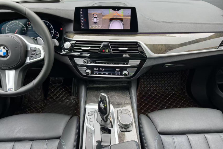 BMW 6 Series GT 2019 car image #21