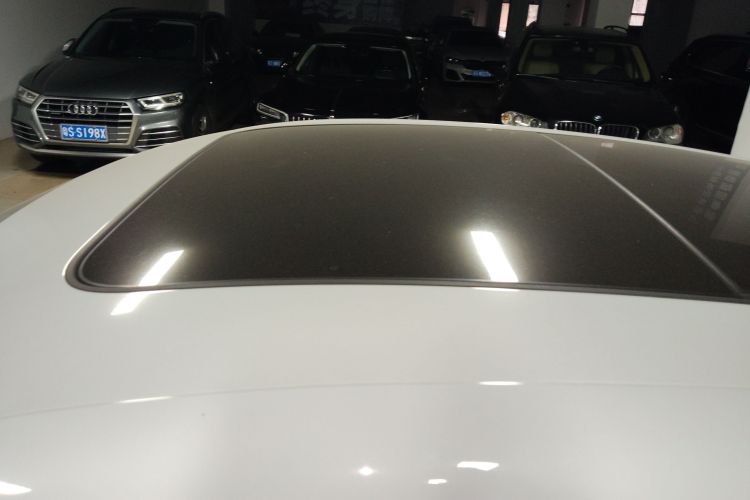 2022 car image #21