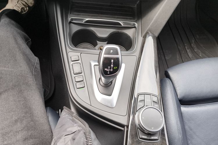 BMW 4 Series 2020 car image #21