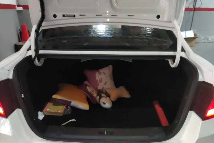 Changan Eado 2017 car image #21
