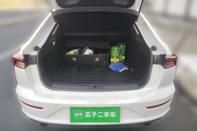 2022 car image #21