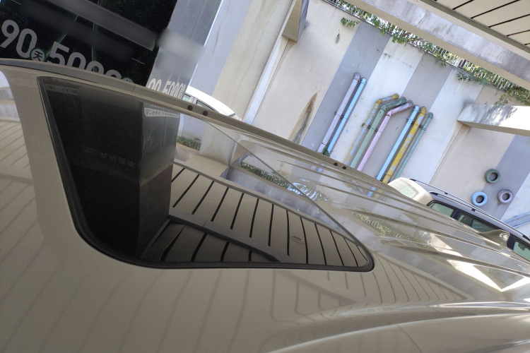 劳斯莱斯 欧蓝德 2022 #21 劳斯莱斯 欧蓝德 2022 汽车图片 #21