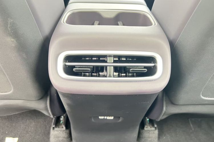 零跑汽车 零跑C10 2024 汽车图片 #21