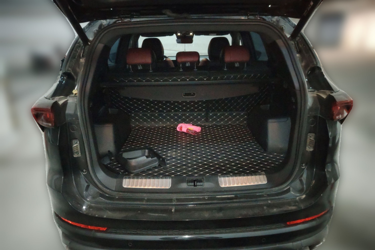X70 PLUS 2022 car image #21