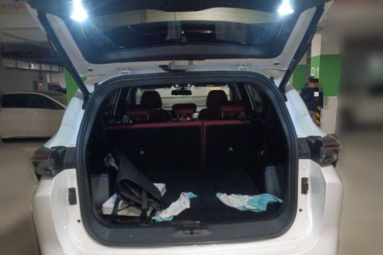 X70 PLUS 2024 car image #21