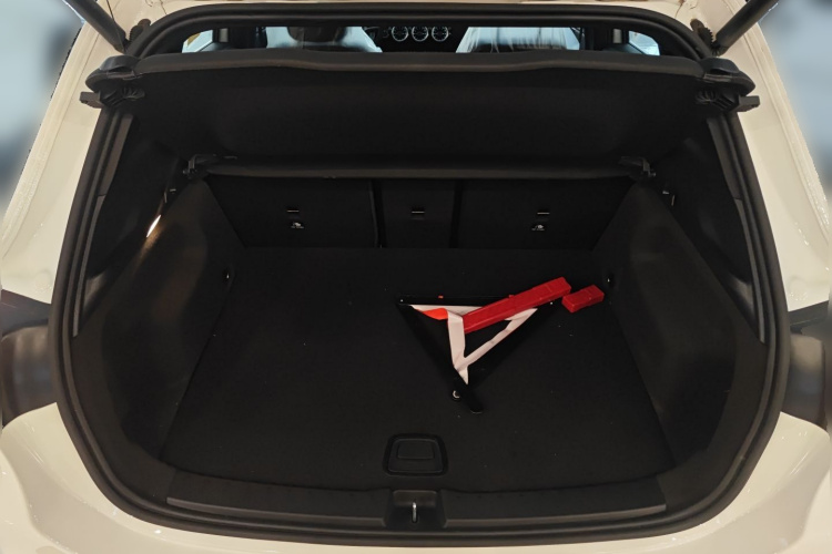 Mercedes-Benz EQA Class 2025 #21 Mercedes-Benz EQA Class 2025 immagine di auto #21