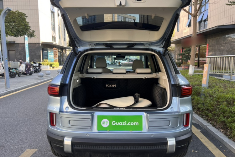 GEELY ICON 2023 car image #21