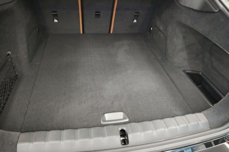 BMW i4 M50 2024 car image #21