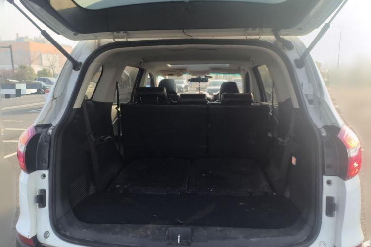 SWM X7 2021 #21 SWM X7 2021 صورة سيارة #21