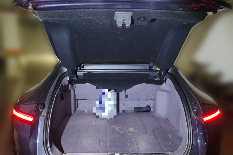Avatr 12 2024 car image #21