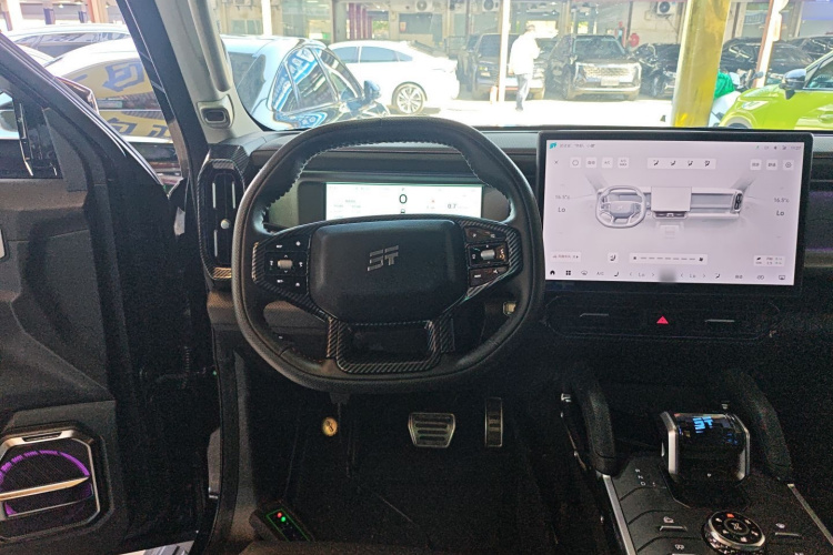 Jetour Traveller 2023 car image #21