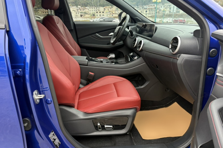 Forthing T5 EVO 2021 car image #21