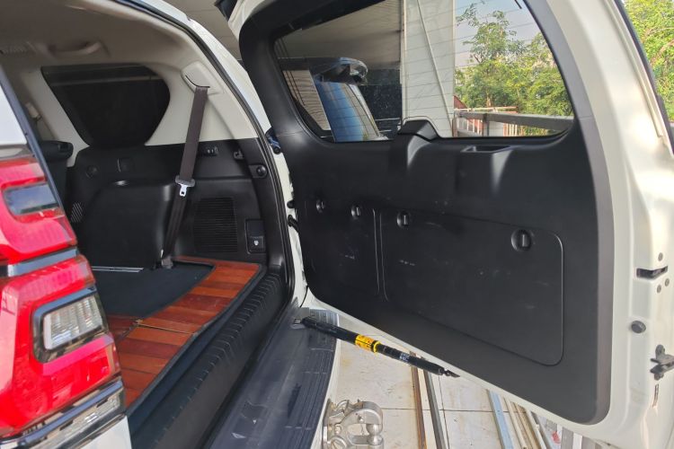Toyota Land Cruiser Prado 2019 #21 Toyota Land Cruiser Prado 2019 car image #21