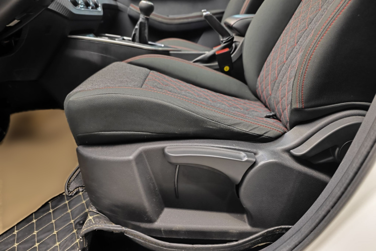 T5 2019 car image #21