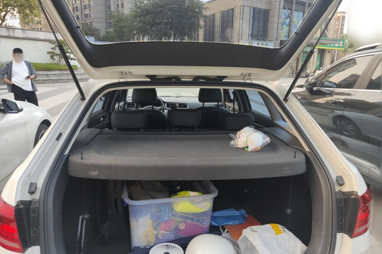 Volkswagen Gran Lavida 2018 immagine di auto #21