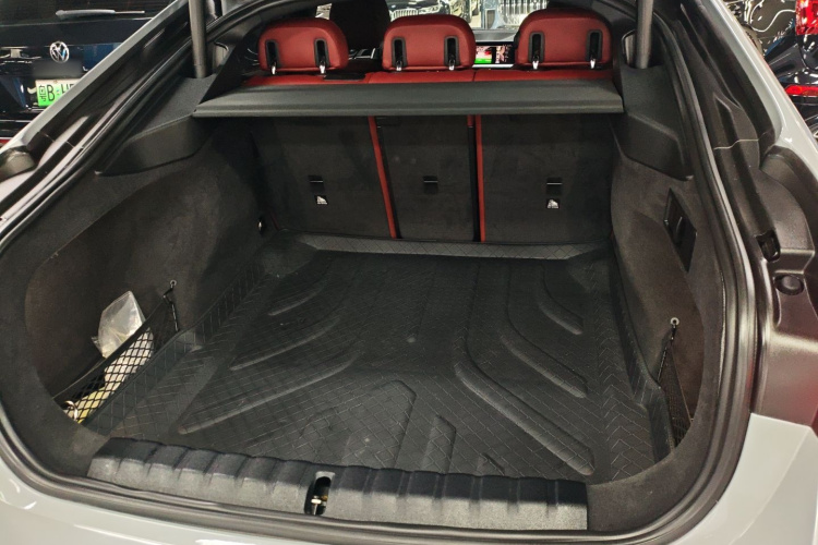 BMW 4 Series 2023 immagine di auto #21