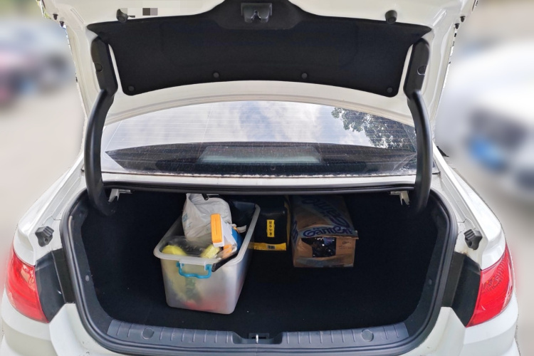 Emgrand GL 2017 #21 Emgrand GL 2017 car image #21