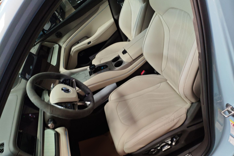 Denza N7 2023 صورة سيارة #21