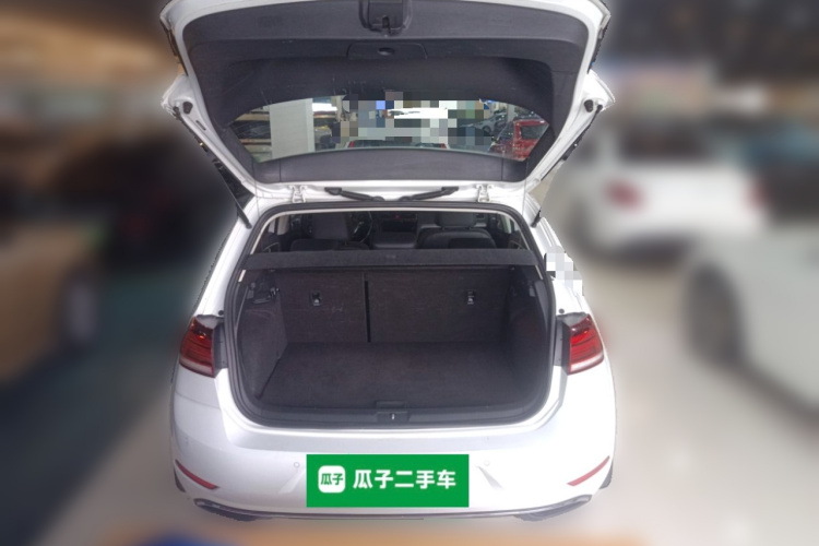 Volkswagen Golf 2019 car image #21