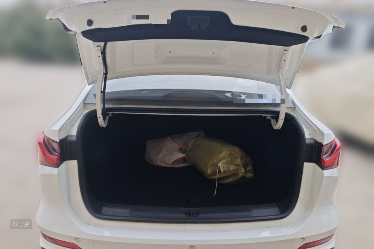 Roewe i5 2025 car image #21