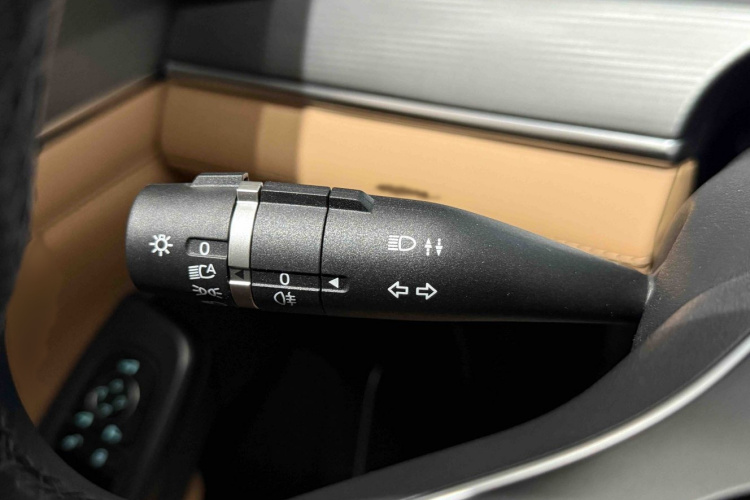 BYD SongL DM-i 2024 #21 BYD SongL DM-i 2024 car image #21