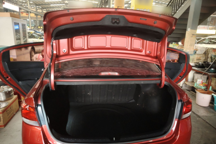 Kia K2 2018 imagen de coche #21