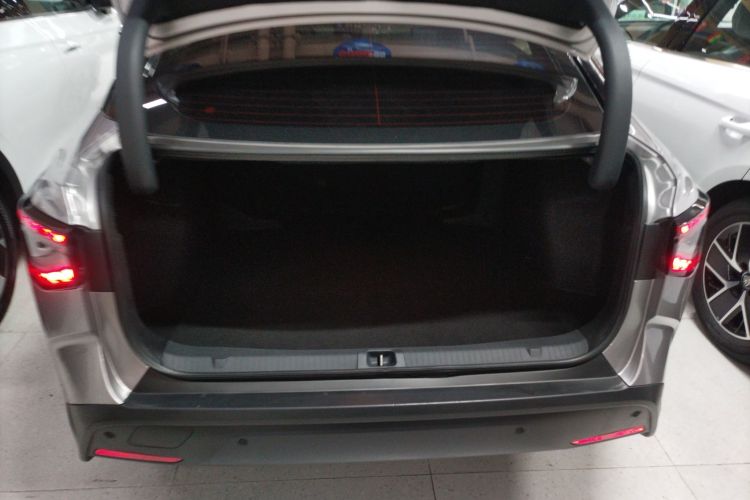 Toyota bZ3 2024 immagine di auto #21