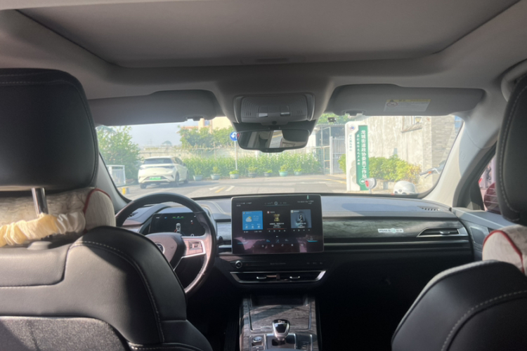 BYD Qin Pro New Energy 2018 immagine di auto #21