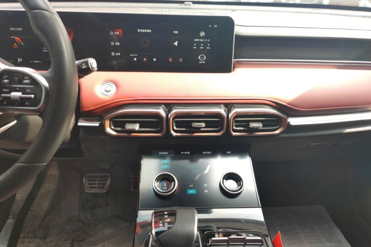 X70 PLUS 2021 #21 X70 PLUS 2021 car image #21