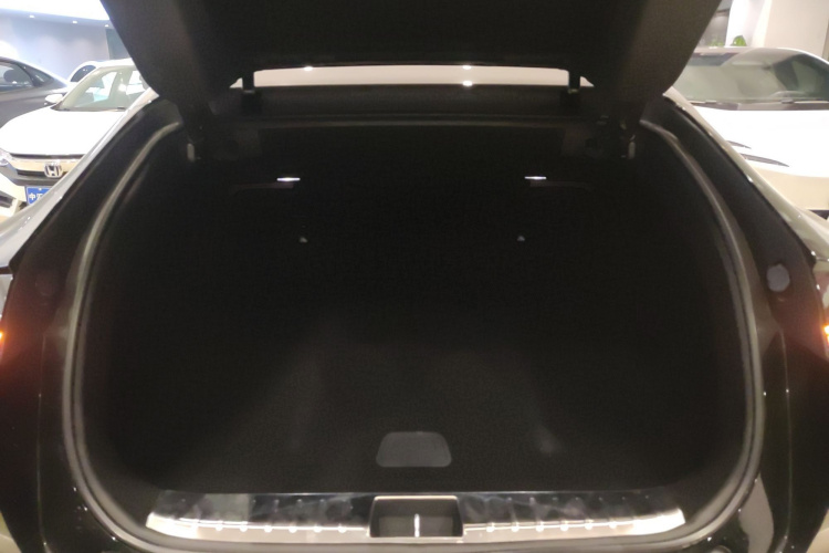 Avatr 12 2024 car image #21