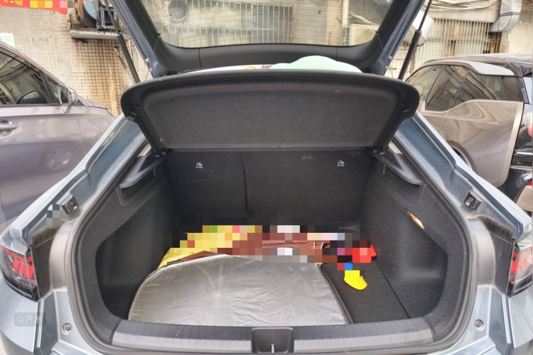 Volkswagen Lamando 2023 immagine di auto #21