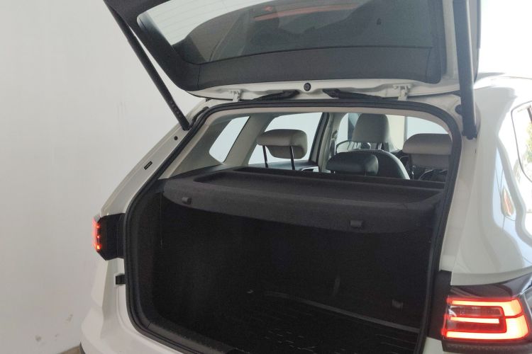 Volkswagen Tharu 2024 car image #21