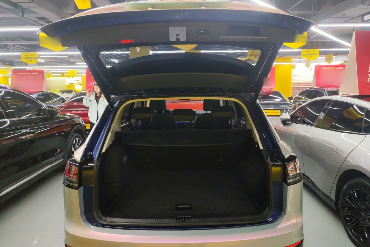 Volkswagen Tayron GTE 2023 immagine di auto #21