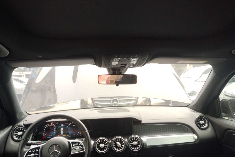 Mercedes-Benz GLB Class 2020 car image #21