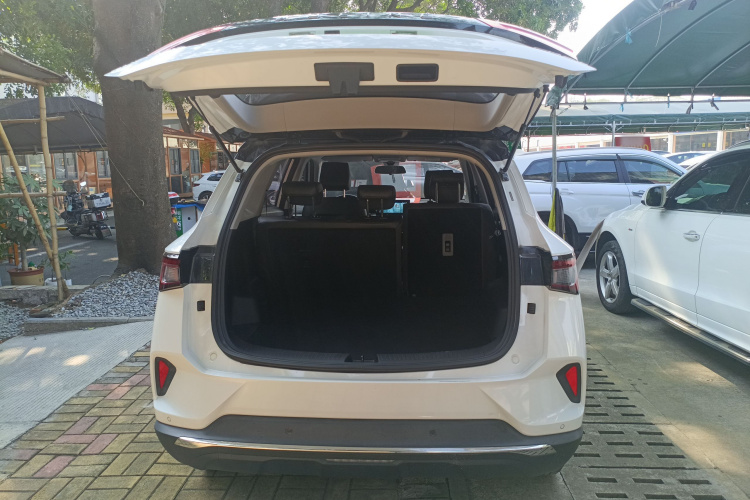 Wuling Asta 2021 #21 Wuling Asta 2021 изображение автомобиля #21