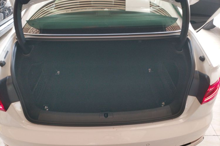 Audi A4L 2019 #21 Audi A4L 2019 car image #21